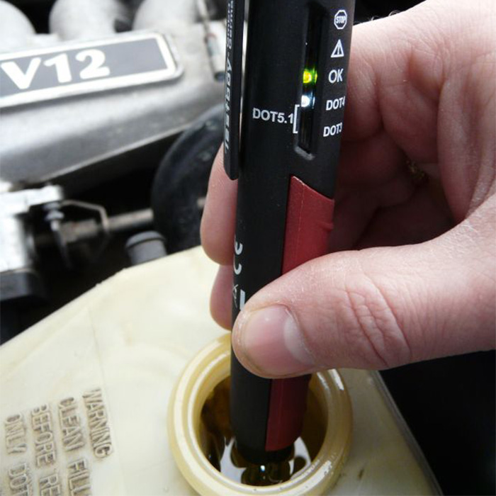 Remvloeistofmeter tot (DOT 3/4/5.1) IP42